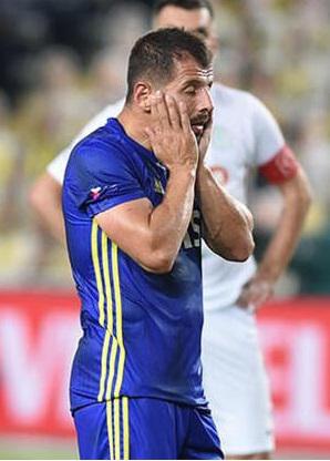 Emre Belözoğlu 1 yıl daha futbol oynayabilir