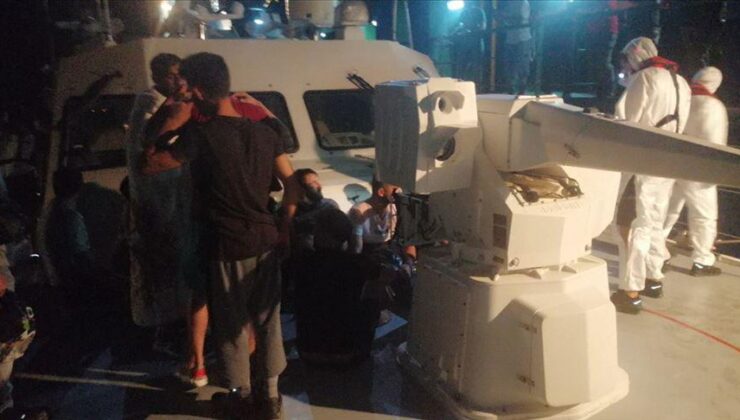 Batan teknedeki 19 kişi kurtarıldı
