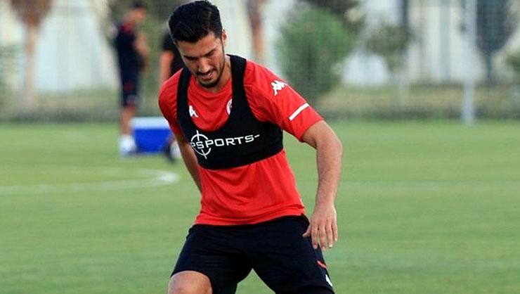 Nuri Şahin, Antalyaspor ile ilk antrenmanına çıktı