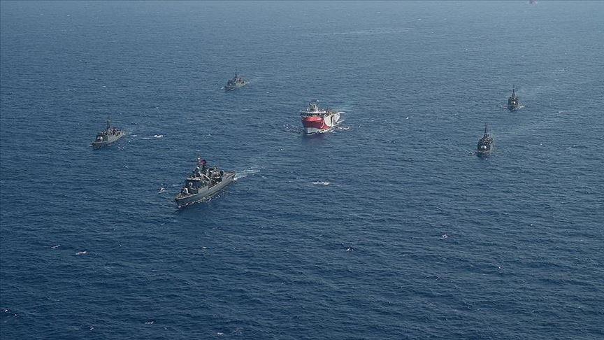 Oruç Reis sismik araştırma gemisine Türk Deniz Kuvvetleri refakat…