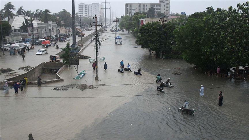 Pakistanda sel felaketinde acı bilanço artıyor