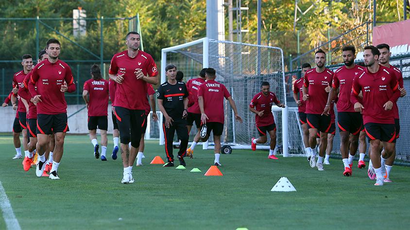 A Milli Takım, Macaristan maçı hazırlıklarına devam ediyor