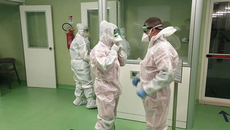 Almanyada corona virüs vaka sayısında rekor kırıldı