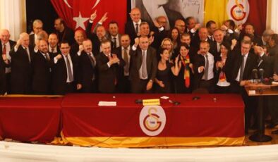Galatasaray genel kurulu 2021e erteledi