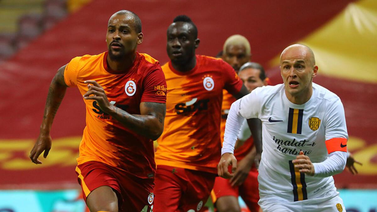 Galatasaraya defanstan iki kötü haber