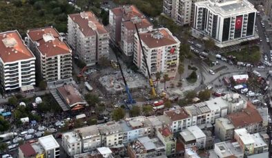İzmirde deprem bölgesi havadan görüntülendi