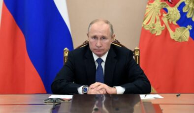 Vladimir Putin: Dağlık Karabağ’da atılan adımların barışı sağlayacağını umuyorum