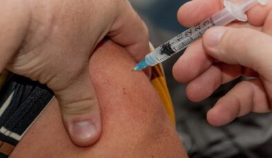 Yerli aşının ikinci dozu gönüllülere uygulanmaya başladı