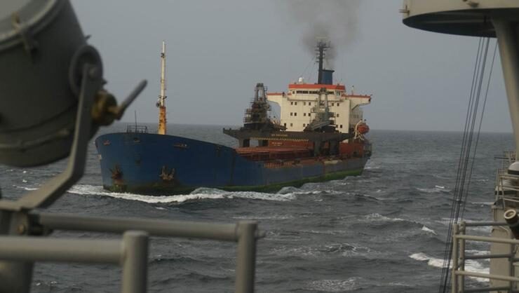Türk gemisine saldırıda korsanlar ile iletişime geçildi