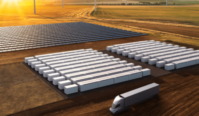 Apple, güneş enerjisi tesisi için Tesla’nın “megapack” pil paketlerini kullanacak