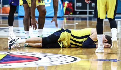 Fenerbahçe’den Jan Vesely ve Nando De Colo’nun sakatlığı hakkında açıklama
