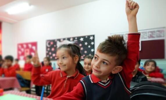 Deprem Bölgelerinde Çocuklar İçin Mehmehçik Okulları Açılıyor