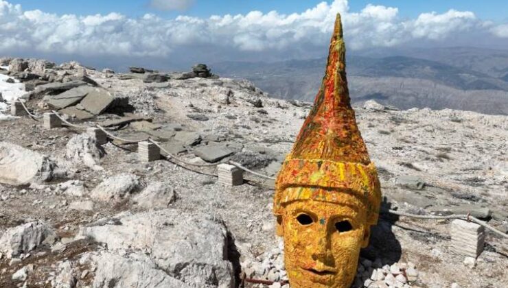 Depremlerden Etkilenmeyen Nemrut Dağı Ören Yeri Ziyaretçilerini Bekliyor